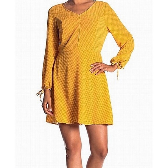 3/$15 Como Vintage Yellow Polkadot Dress - Picture 1 of 5